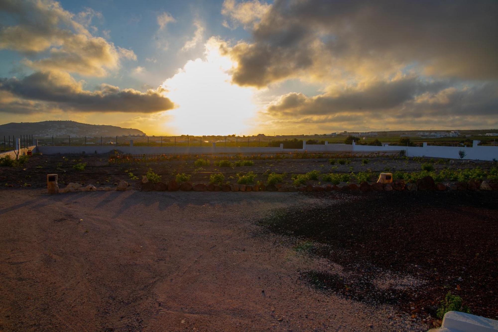 Calma Eco Houses Sunset View Emborió Kültér fotó